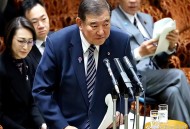 日本记者会尴尬找补,日本的记者