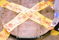 少女联合男友杀父亲,一部僵尸帅哥和一人类女孩相爱并一起杀僵尸的电影,以前我看过忘了名字？