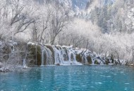 九寨沟初雪后如仙境,2021年中秋节九寨沟下雪了吗? 九寨沟初雪后如仙境,2021年中秋节九寨沟下雪了吗?