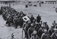 菲律宾爆发武装冲突,请问二战时期菲律宾几十万人的武装部队打的过日本一个师团或旅团吗？