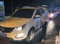醉驾男撒2万钞票,醉驾两万块钱能摆平吗