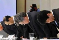 日本高官公开道歉,日本所谓的“跪下道歉”是什么姿势？