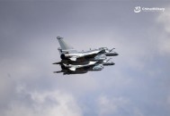 解放军机俯瞰101大厦,101战斗机中队