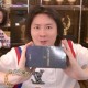 母亲在直播间花4万,张大仙直播间翻牌让粉丝羡慕,原因竟是妈妈帮儿子办卡,大仙是一个正能量主播吗?