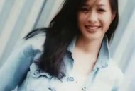 小伙当美人鱼走红,演美人鱼走红的周星驰黄金搭档钟丽缇现状如何？