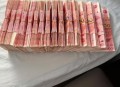 小伙路边捡百万金条,500万黄金有多重？
