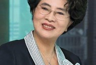 韩93岁娃娃脸女校长,一部韩国电视剧,校长女儿喜欢新来的老师？