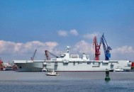 日本网友赞叹福建舰,航空母舰的舰长一般是什么军衔？