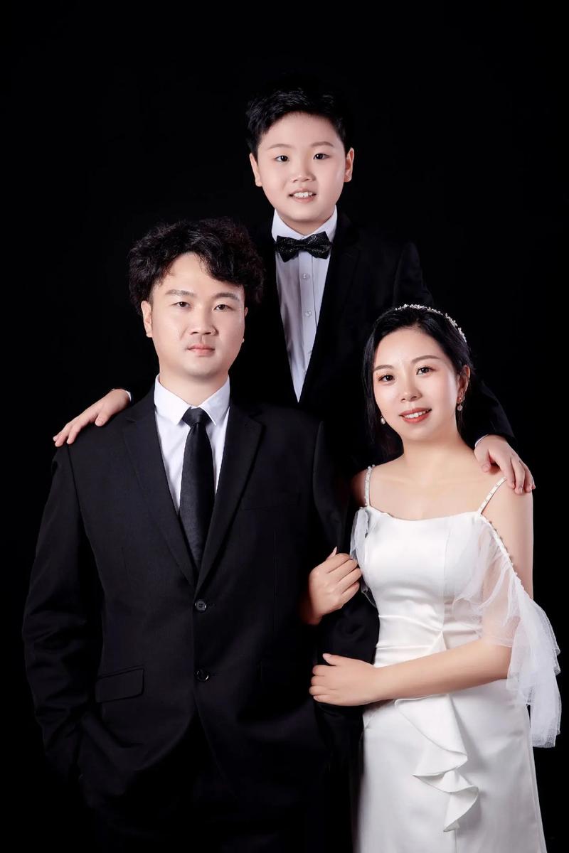 周华健儿子结婚,周华健有几个子女?