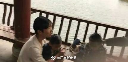 2初中生救落水儿童,初中生救落水老人 2初中生救落水儿童,初中生救落水老人