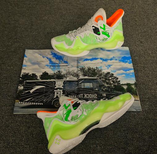 日本版安踏卖疯了,安踏海外