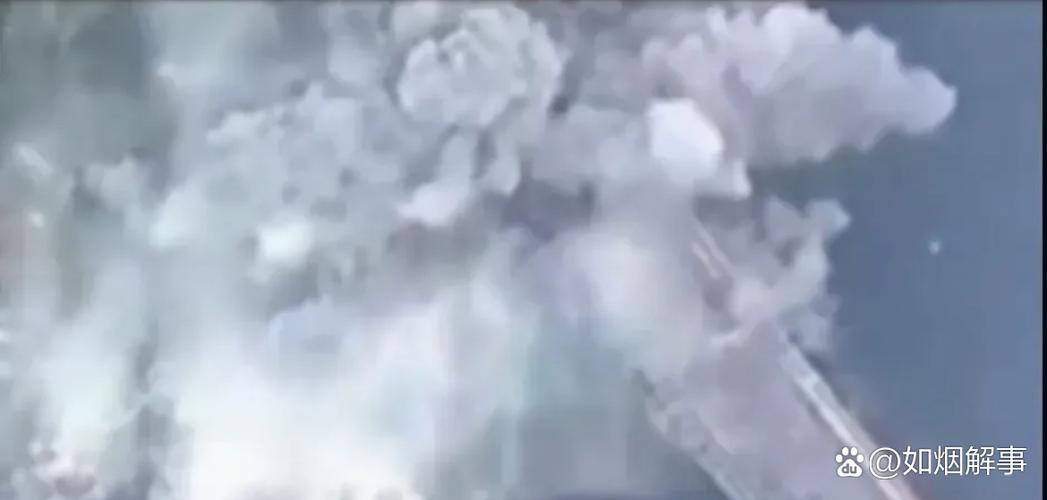 俄一桥梁被炸坍塌,俄罗斯桥梁坍塌