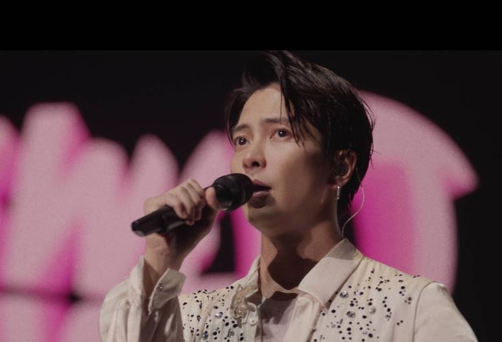 周杰伦山下智久合照,有一个听歌风格完全不同的恋人是什么感受?