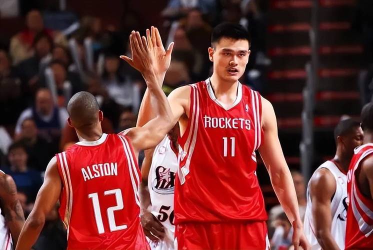 45岁姚明训练照曝光,为什么姚明说比艾弗森更需要训练?