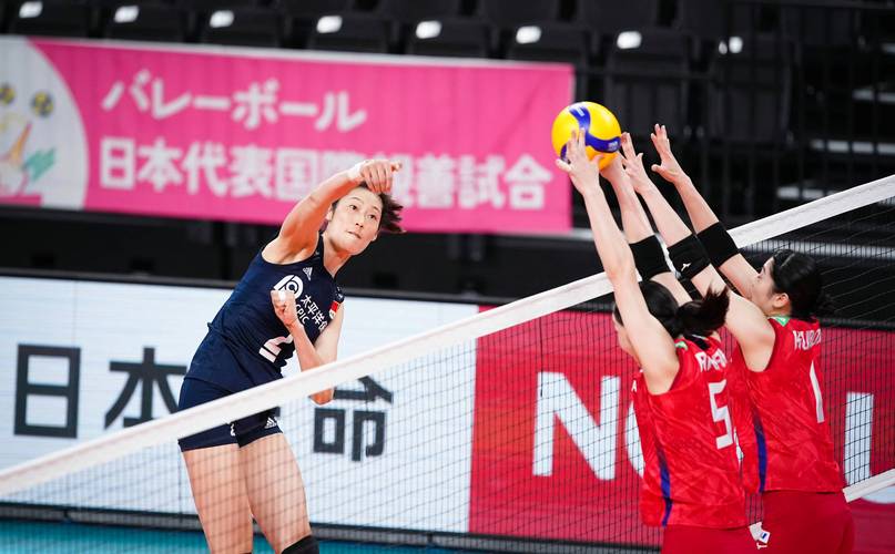 中国女排3比0比利时,中国女排3:0横扫比利时队,为何赛后朗导说,我们是世界第六的水平?