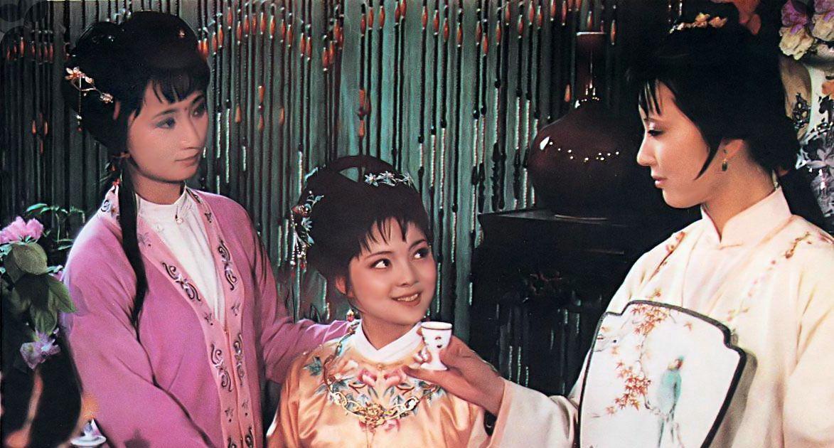 用砒霜毒死漂亮女生,香菱薛蟠结局?