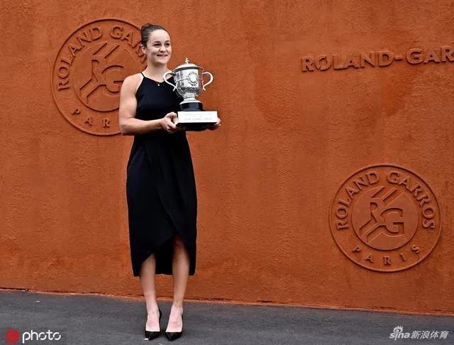 萨巴伦卡进法网决赛,法网女单14位大满贯冠军坐镇，会不会产生新的大满贯？