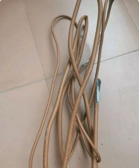 修空调故意破坏铜管,美的空调用了10年后发现铜管变铝管怎么赔偿?