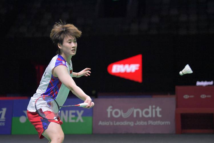 陈雨菲因伤退赛,中国最早羽毛球一姐是?