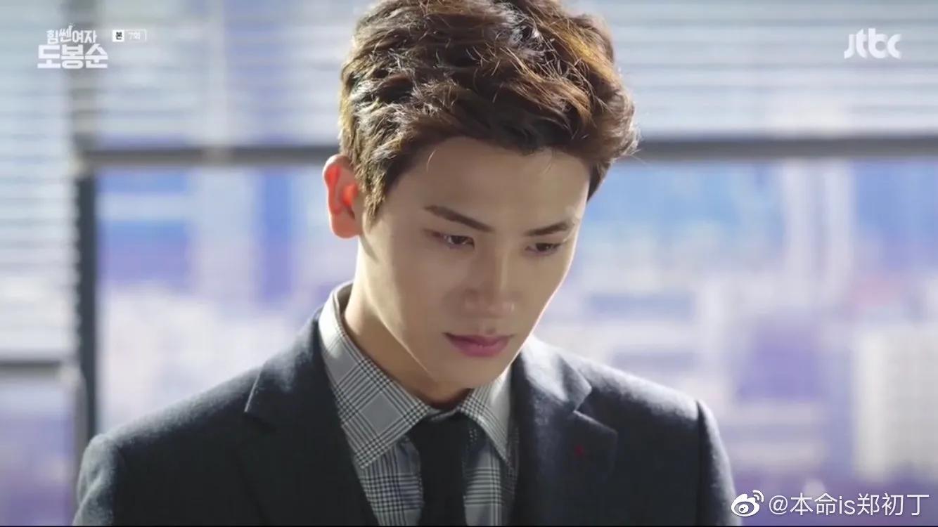 全智贤老公亏150亿,《蓝色大海的传说》和大力女子先看哪个？哪个更好看一些？