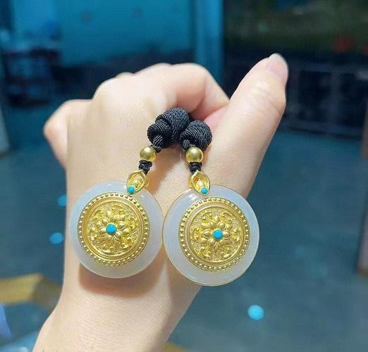 40万买玉石货不对板,足金镶嵌和田玉为什么还更贵呢?