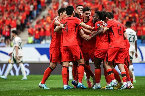 国足末轮5万人观战,恒大亚冠小组赛最后一场,客队区只对日本人开放,你是怎么看的?