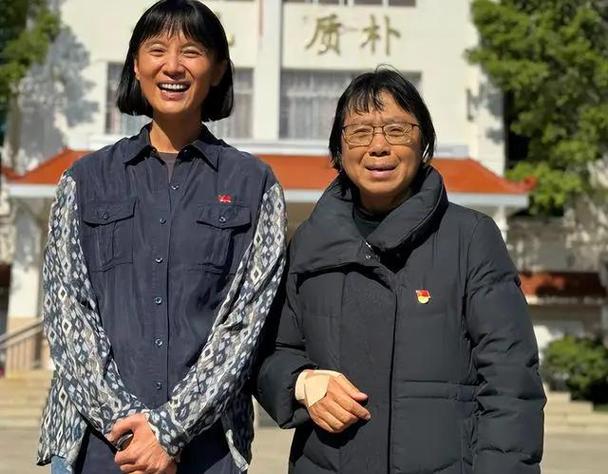 高考后张桂梅躲门后,高考结束张桂梅