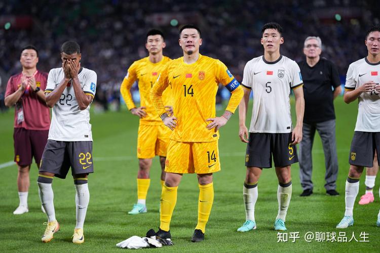 国足vs巴林,国足0-0巴林,国足客场0-1完败卡塔尔,你如何看待国足的这两场比赛?