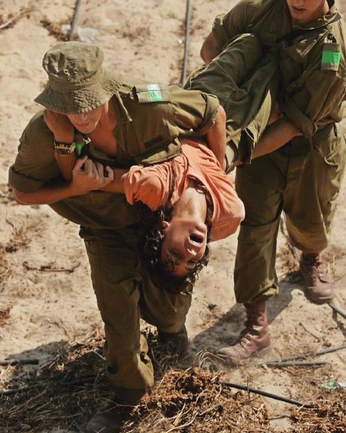 加沙人拿鲜血换饭,美伊之战如果爆发,引发第六次中东战争的可能是否存在?