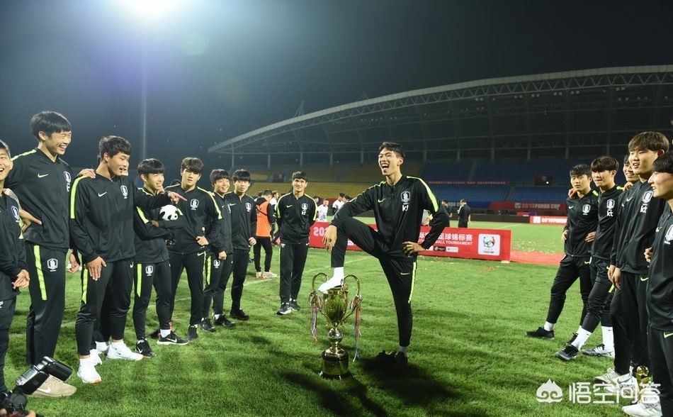 潘粤明怒喷国足教练,潘粤明怒喷国足教练视频