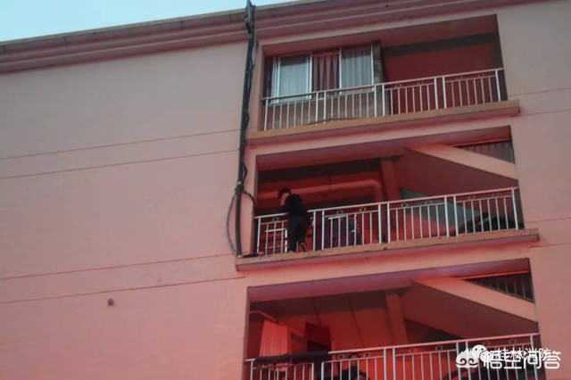 桂林通报小学生坠楼,如何看待桂林一男子因感情问题欲跳楼轻生? 桂林通报小学生坠楼,如何看待桂林一男子因感情问题欲跳楼轻生?