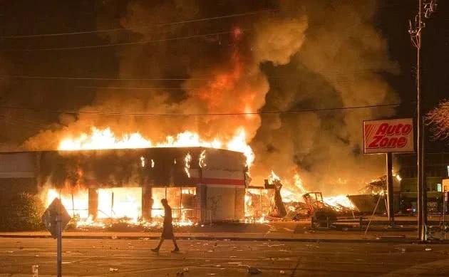 华人亲历洛杉矶宵禁,华人亲历洛杉矶宵禁是真的吗 华人亲历洛杉矶宵禁,华人亲历洛杉矶宵禁是真的吗