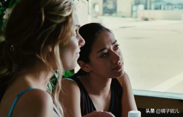 士兵在洛杉矶睡地板,士兵在洛杉矶睡地板视频