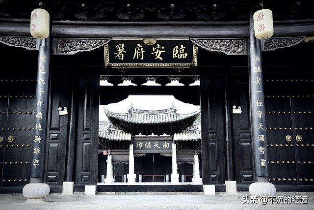 县长全家腐败,古代的师爷算官么？什么人会去做师爷呢？