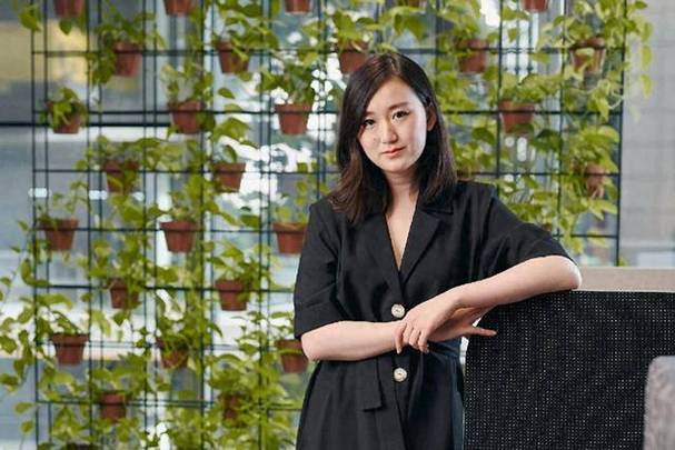 华人成新西兰女首富,7417是哪的区号?