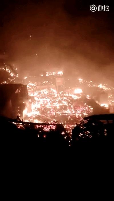 违停车堵消防车被掀,如何看待桂林龙胜龙脊景区金竹寨突发大火，曾被联合国誉为“壮寨楷模”这件事？