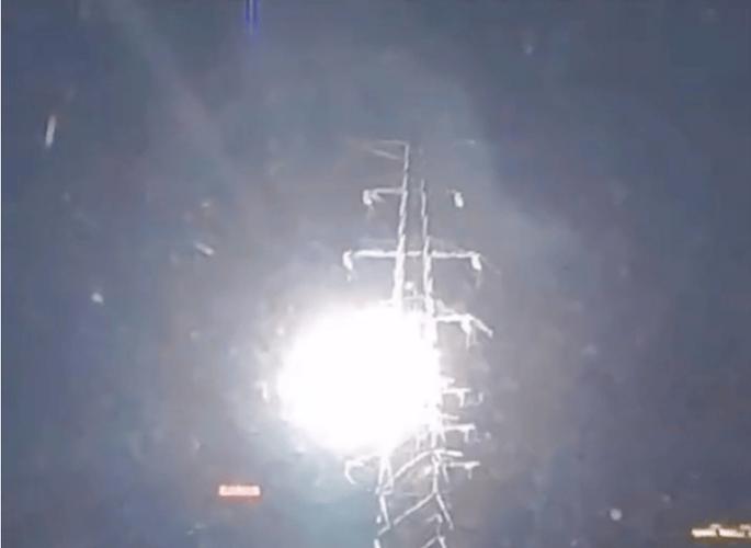 触高压线农机手身亡,触高压线视频