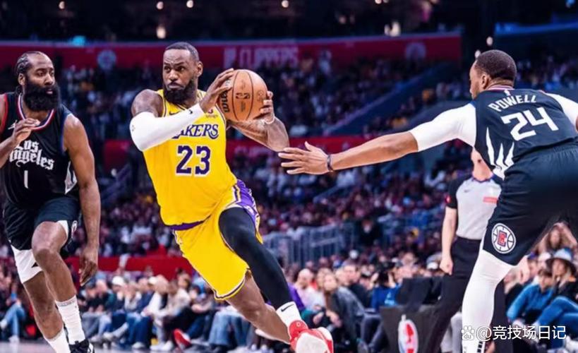 全美掀反对国王活动,洛杉矶湖人队的斯台普斯中心能做多少个人,全联盟最大的体育场是哪个?