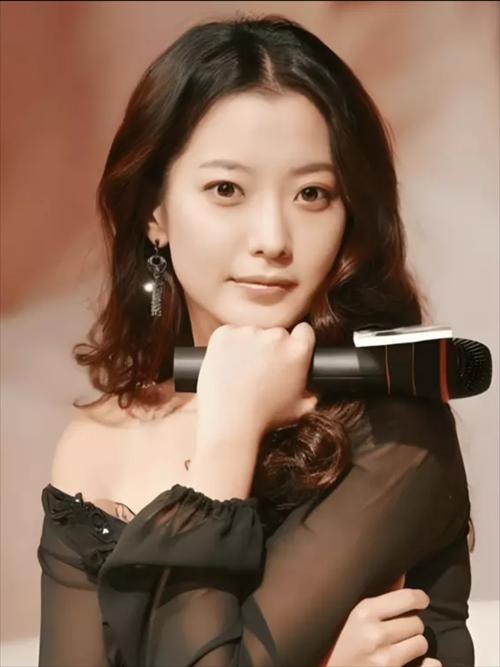 金秀贤豪宅被查封,为什么金喜善不火了,你最喜欢哪些韩国明星?