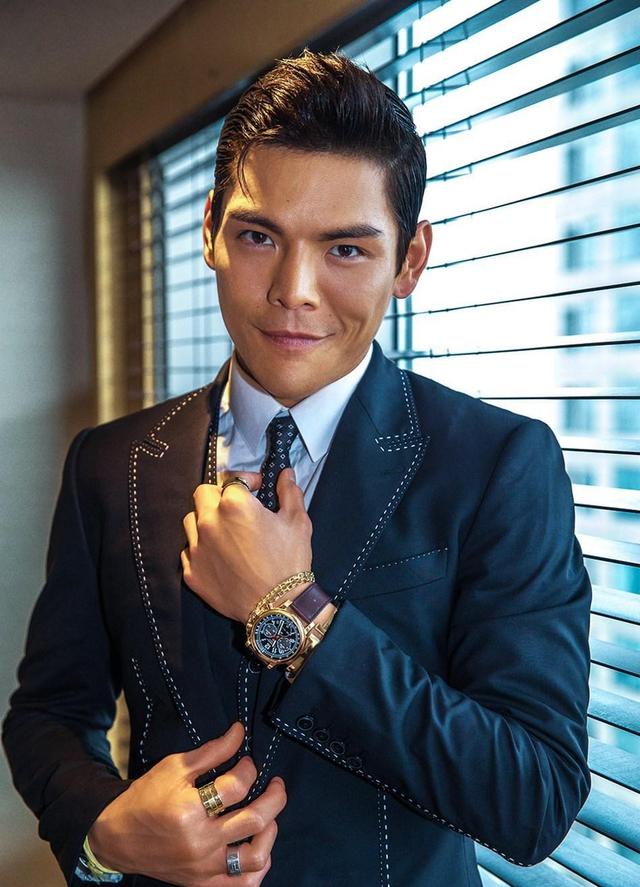 李连杰谈向佐穿女装,向佐结婚李连杰去了吗? 李连杰谈向佐穿女装,向佐结婚李连杰去了吗?