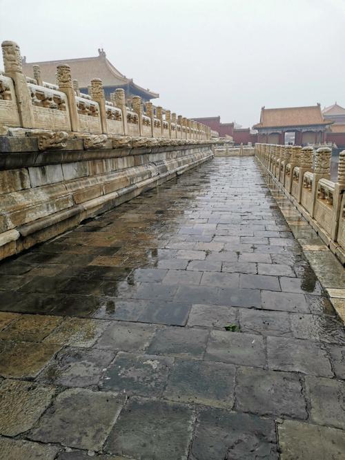 故宫展品疑被雨打湿,故宫大雨