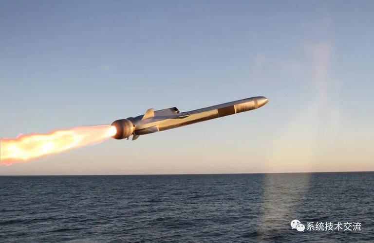 以导弹残骸落公路上,巴军方已找到印误射的布拉莫斯超音速巡航导弹碎片,这算送礼吗?