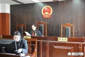 3男子酒后推车回家,两男子喝酒后推车回家 3男子酒后推车回家,两男子喝酒后推车回家