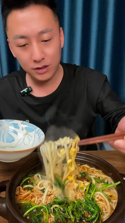 吃米线放麻油险窒息,吃米线 多放麻油对身体有害吗