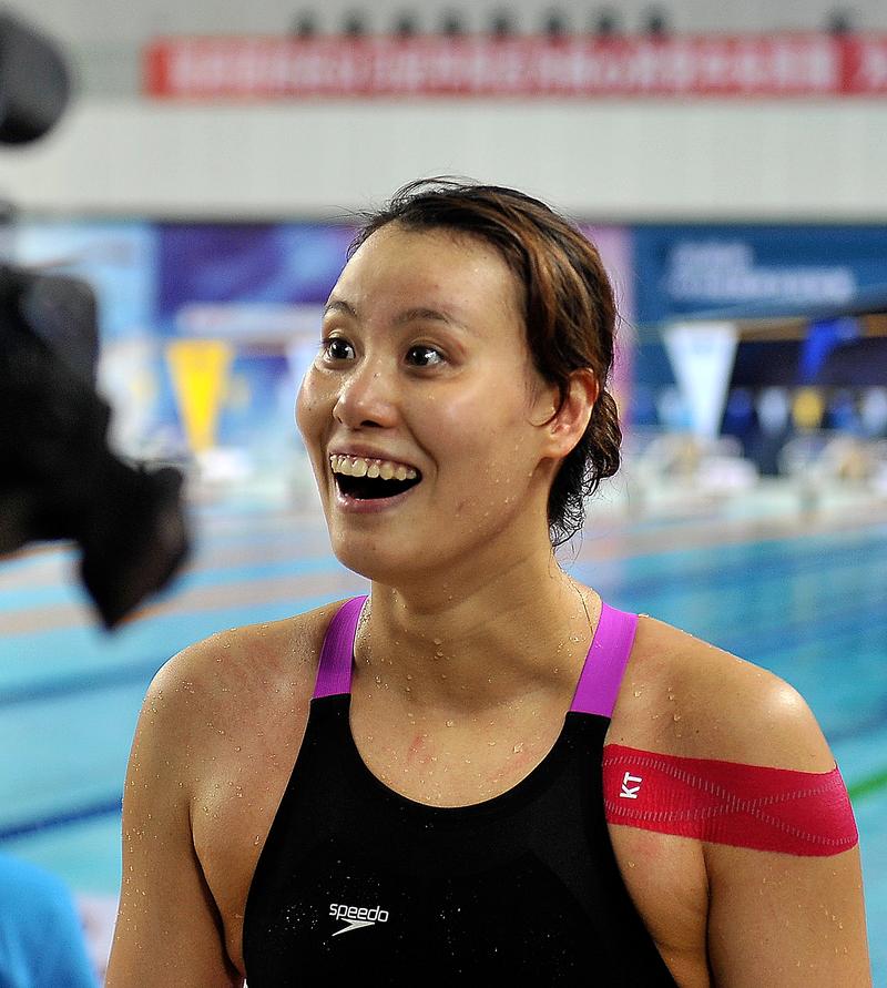 10万拍傅园慧游泳课,傅园慧游泳实力世界排名多少?