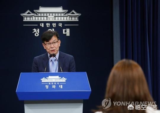 英国首相认错韩总统,韩国人道歉为什么要跪着搓手？