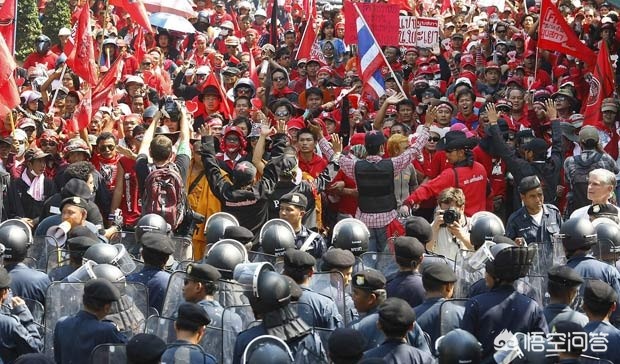 泰国民众举行示威,泰国袭击事件