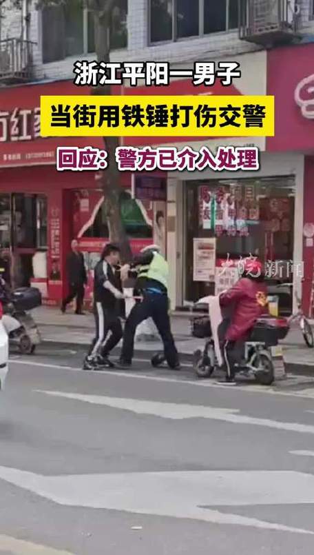 7男子劫24袋珠宝,龙岩男子蒙面抢劫珠宝店,手持铁锤砸破柜台玻璃且威吓店员,涉案金额逾8万元,你怎么看?