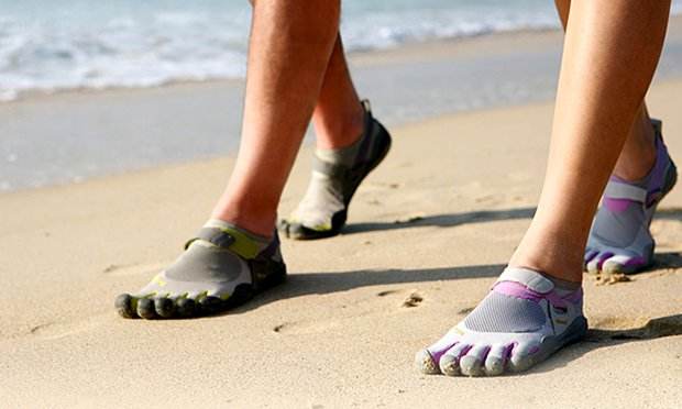 小学被曝用发臭猪肉,小学生脚很臭在课堂上脱鞋怎么办？