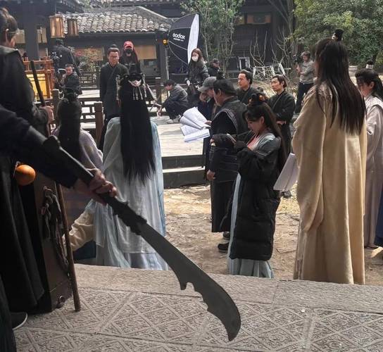 41岁男演员送外卖,41岁女人送外卖丟人吗?